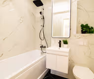 Quiet luxury in city center - 2-bedroom apartment