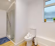 Donald Street 2F 1BR