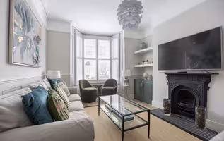 Saint Paul's Road 5BR