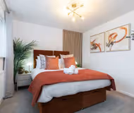 Nunney Close Flat10 5BR