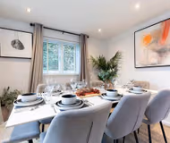 Nunney Close Flat10 5BR