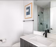 West Erie St Apartment