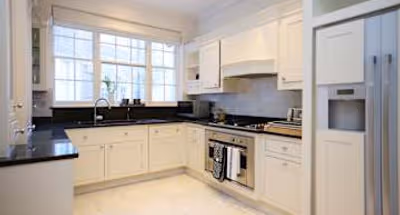 Hyde Park Square Classic