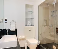 Hyde Park Square Classic