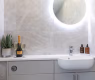 Nunney Close Flat12 5BR