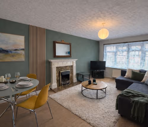 Tremadoc Apartment