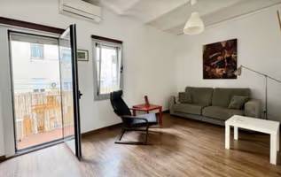 Carrer de Sant Quinti Serviced Apartment