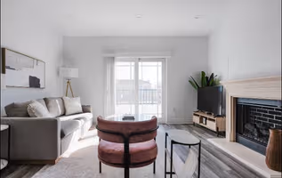 S. Doheny Drive Apartment