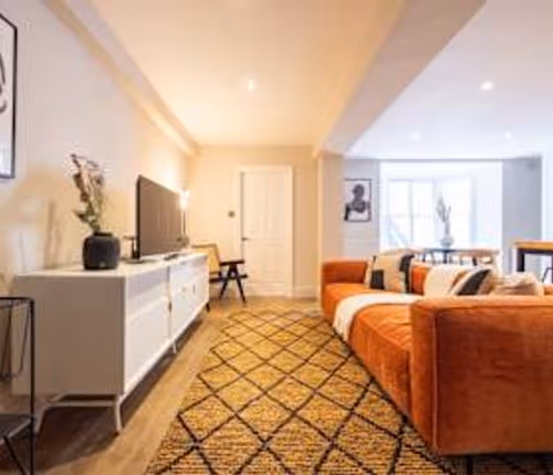 The Paddington Flat - Modern 2 Bdr with Patio