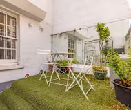 The Paddington Flat - Modern 2 Bdr with Patio