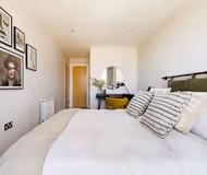 The Nine Elms Lane Arms