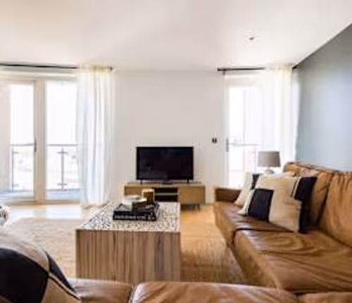 The Nine Elms Lane Arms