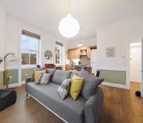 Modern 2 Bedroom Aptartment