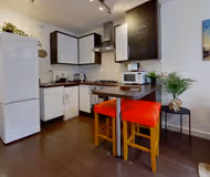 Charming 2-Bedroom Apartment with Netflix & Wi-Fi