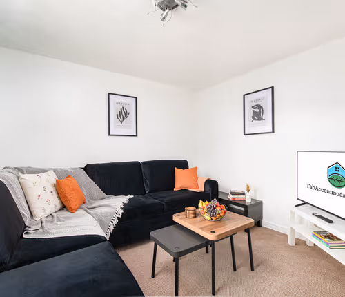 62 Jellicoe Ave
