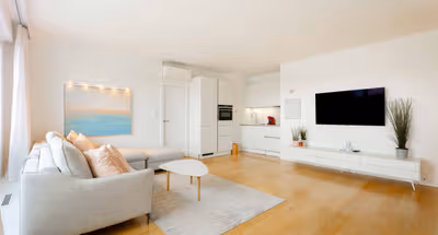 Top Floor Apartment, Rue de la Fédération