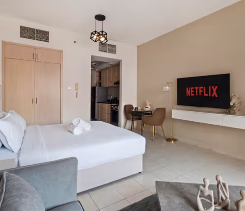 Serviced Apartment in Discovery Gardens