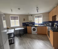 Spacious 5 Beds | 3 Bed House | Leeds-Bradford