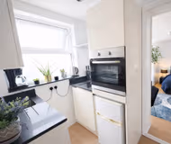 Deluxe Private Studio 5 Min Walk to Elizabeth Line