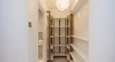 Three-Bedroom Hyde Park Apartment