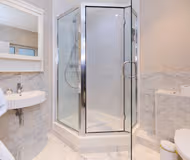 Three-Bedroom Hyde Park Apartment