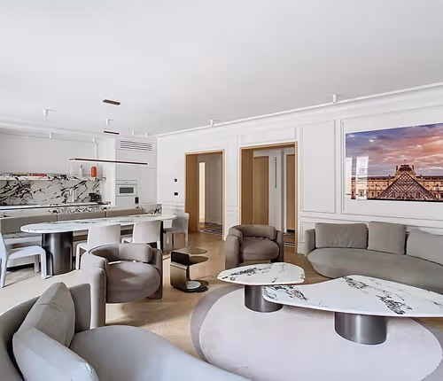 Luxury 3-Bedroom Apartment on Avenue Montaigne – Renovated & Furnished