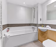 Garnet Apartment at The Vizion (Milton Keynes)