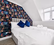 The Agincourt (Camden)