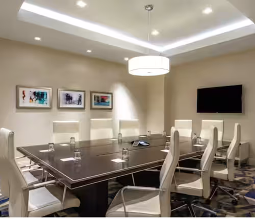 West 37th St ApartHotel