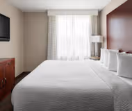 Queensway Dr ApartHotel