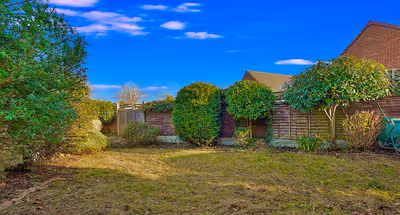 Howard Drive 5 Bed Stylish Bungalow with Parking And Garden, Maidstone