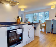 Howard Drive 5 Bed Stylish Bungalow with Parking And Garden, Maidstone