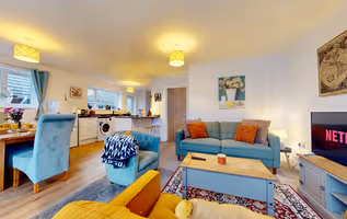 Howard Drive 5 Bed Stylish Bungalow with Parking And Garden, Maidstone