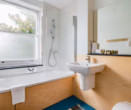 Bright Two Bedroom Apartment Near Vibrant Camden Town