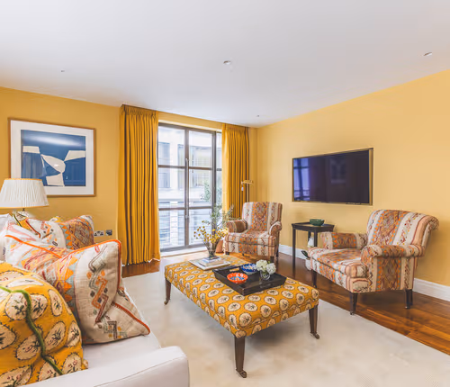 Modern Mezzanine Apartment in Covent Garden