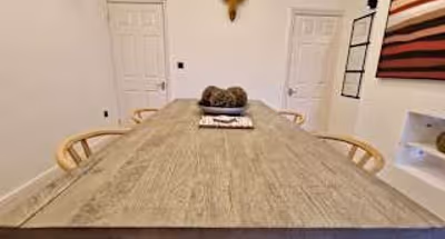 22 Melbourne Road Apartment