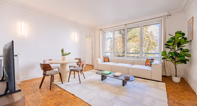 Elegant & Spacious 3-Bedroom Residence near Parc Monceau with Modern Comforts & Abundant Natural Light