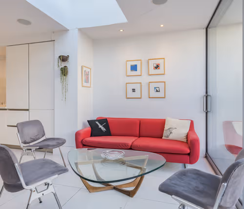 Contemporary Haven in Putney