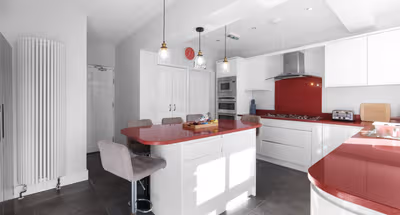 Spacious 5-Bedroom Family Home with Garden