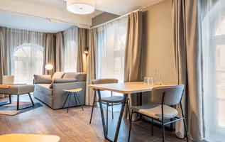 Rue de l'Hôpital Militaire Serviced Apartments