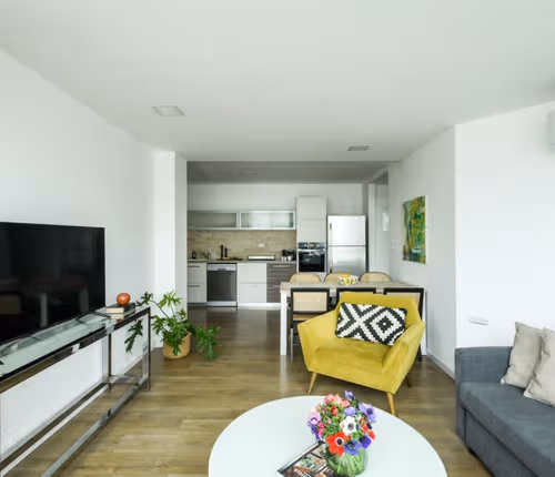 Modern & Bright Serviced Residence