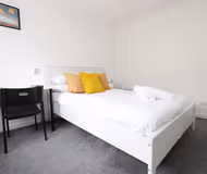 St James's Park Flat 45 2BR