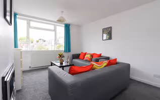 St James's Park Flat 45 2BR