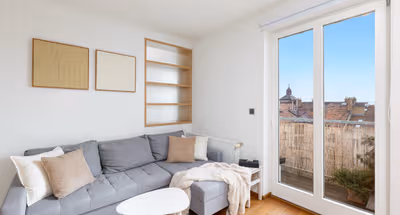 1BD unit with balcony