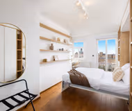 1BD unit with balcony
