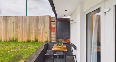 Brent Cross Modern Garden Retreat – 2-Bed, Parking