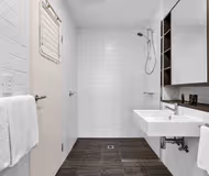 Combewood Ave Serviced Apartments