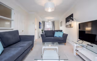 Charming 3 Bed house Family