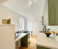 Canterbury City Stay | Duplex | 2 min to Station
