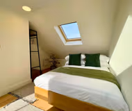 Canterbury City Stay | Duplex | 2 min to Station